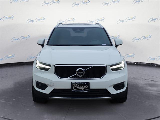 used 2019 Volvo XC40 car, priced at $16,275