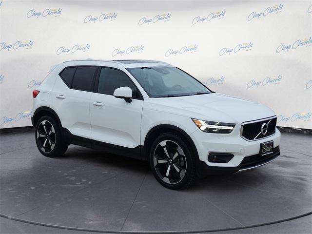 used 2019 Volvo XC40 car, priced at $16,275