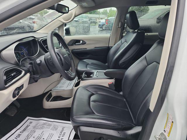 used 2023 Chrysler Pacifica car, priced at $25,044