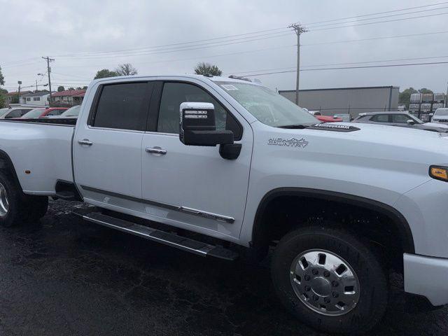 new 2026 Chevrolet Silverado 3500 car, priced at $94,208