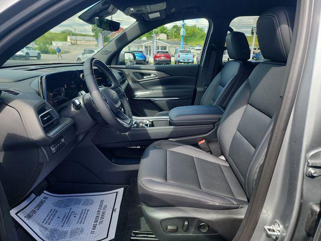 new 2026 Chevrolet Traverse car, priced at $55,048