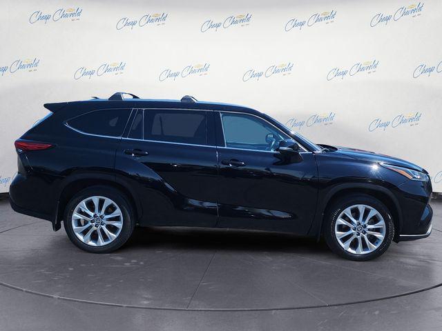 used 2021 Toyota Highlander car, priced at $33,994