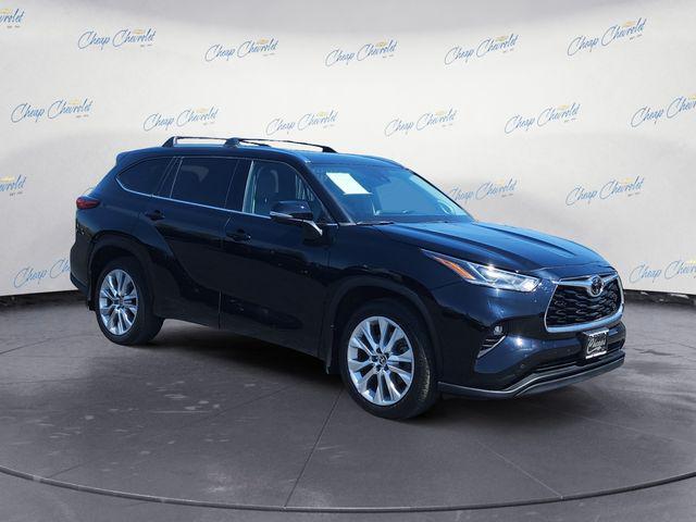 used 2021 Toyota Highlander car, priced at $33,994