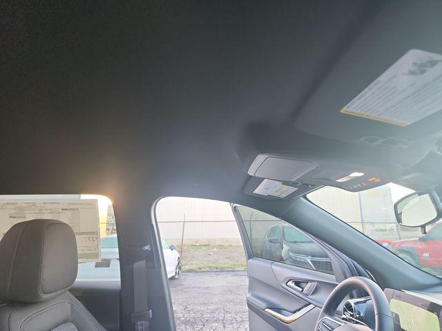 new 2026 Chevrolet Equinox car, priced at $26,870