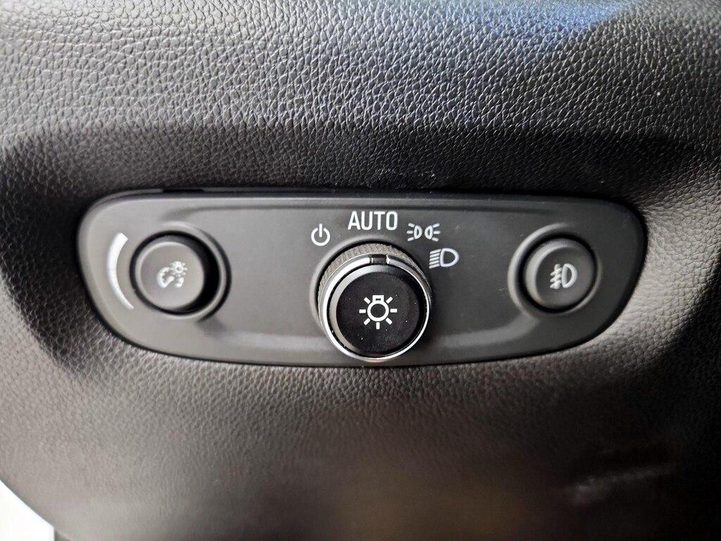 used 2018 Chevrolet Traverse car, priced at $16,998