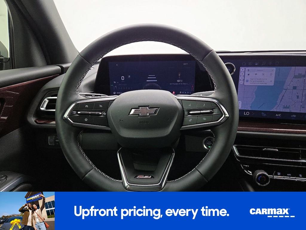 used 2025 Chevrolet Traverse car, priced at $45,998