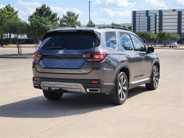 2023 Gray Honda Pilot