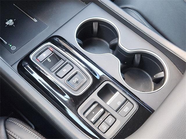 2023 Gray Honda Pilot