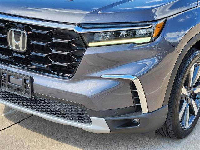 2023 Gray Honda Pilot