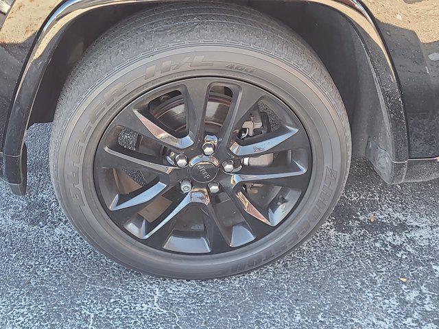 used 2020 Jeep Grand Cherokee car, priced at $17,498