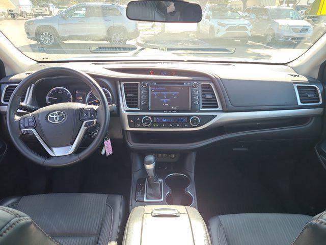 used 2017 Toyota Highlander car, priced at $16,994