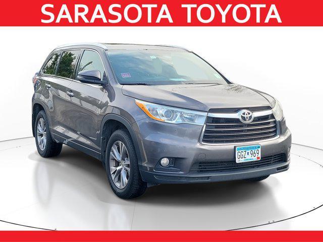 used 2014 Toyota Highlander car, priced at $10,995