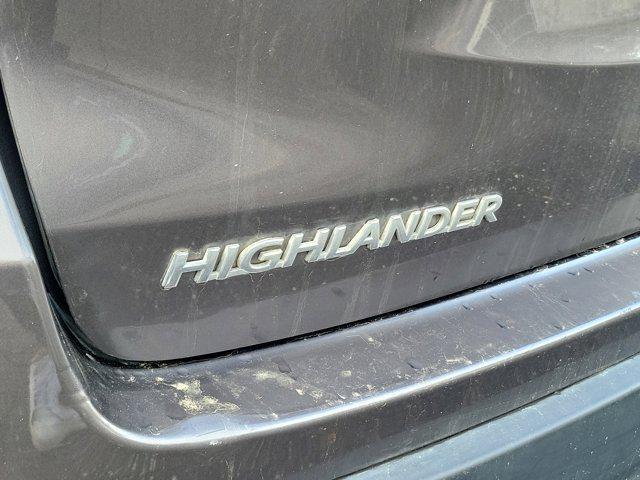 used 2014 Toyota Highlander car, priced at $10,995