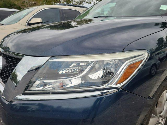 used 2013 Nissan Pathfinder car, priced at $4,000