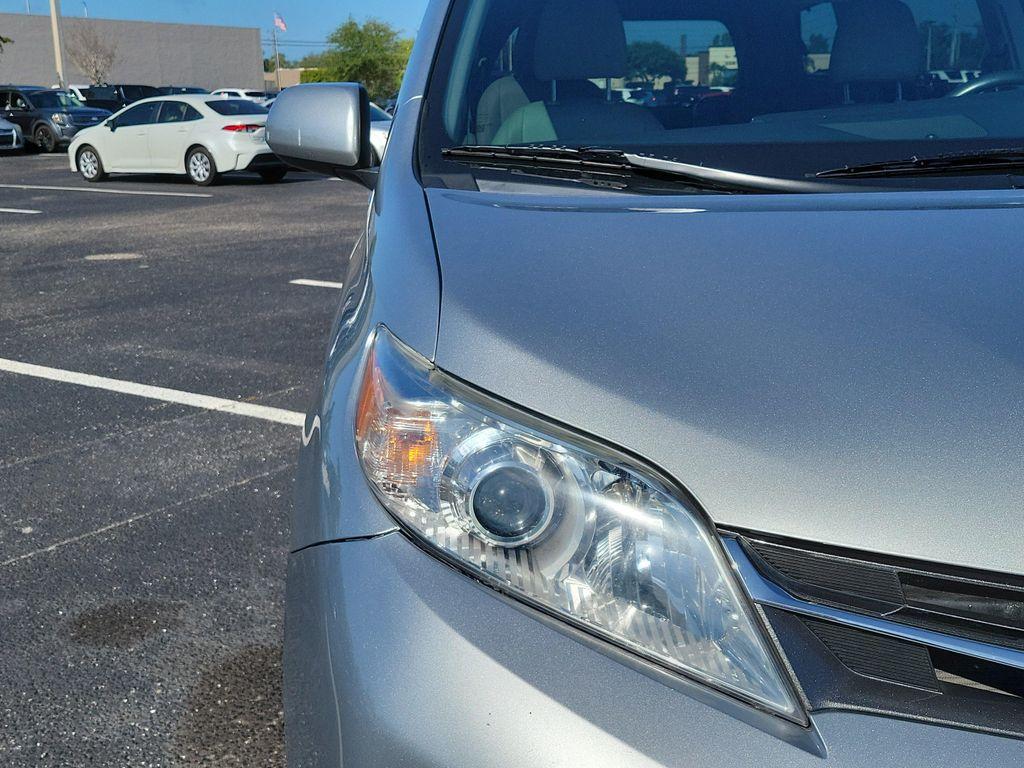 used 2020 Toyota Sienna car, priced at $26,894