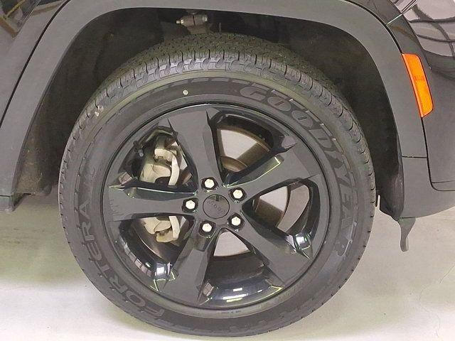 used 2023 Jeep Grand Cherokee L car, priced at $32,800