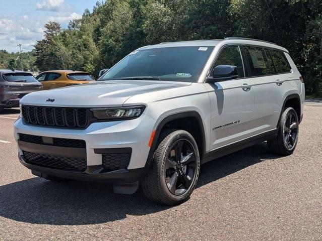 new 2025 Jeep Grand Cherokee L car, priced at $43,325