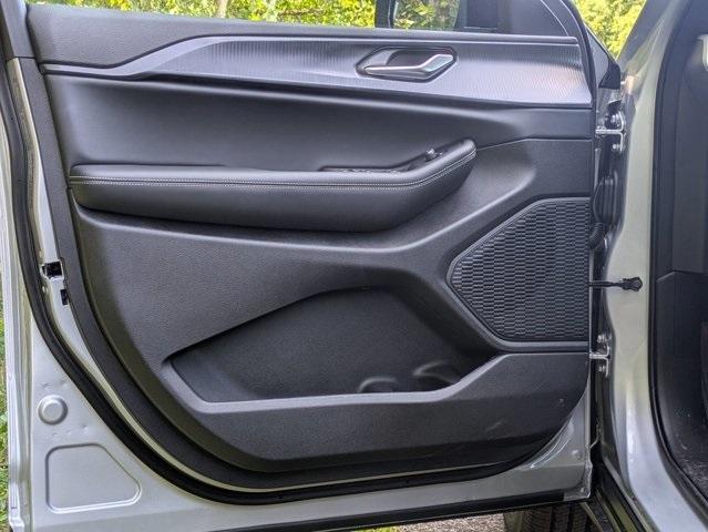 new 2025 Jeep Grand Cherokee L car, priced at $43,325