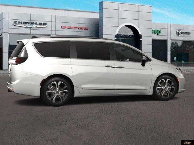 new 2025 Chrysler Pacifica car