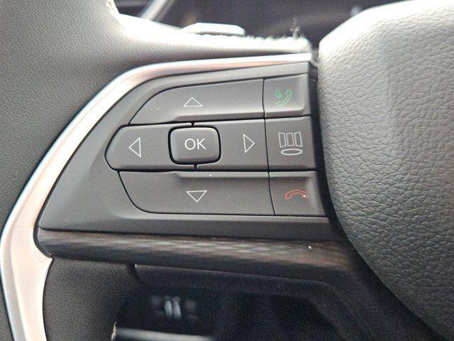 new 2025 Jeep Grand Cherokee L car, priced at $40,018