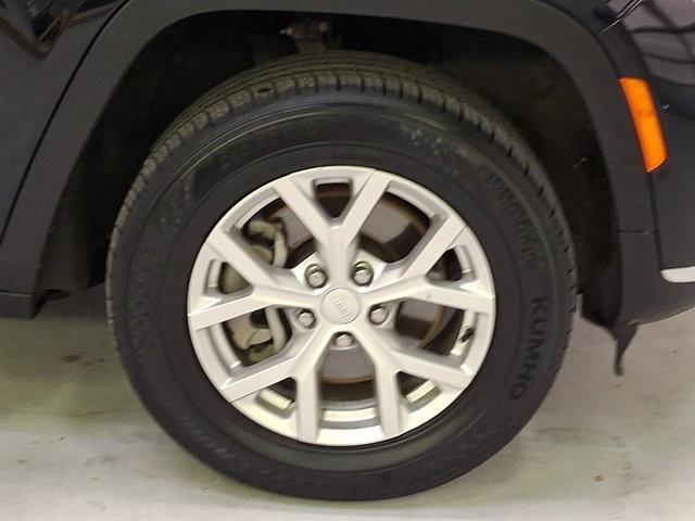 used 2023 Jeep Grand Cherokee L car, priced at $33,100
