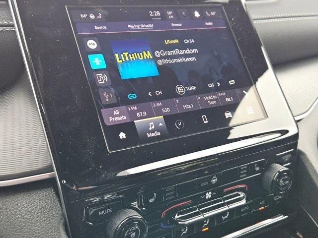 new 2025 Jeep Grand Cherokee car, priced at $42,920