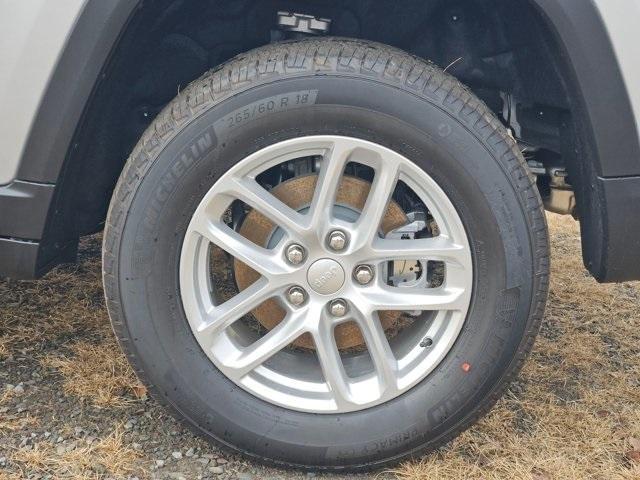 new 2025 Jeep Grand Cherokee car, priced at $42,920