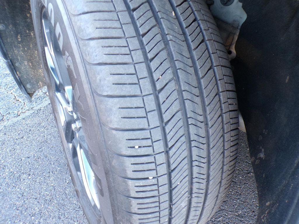 used 2019 Chevrolet Traverse car, priced at $22,500