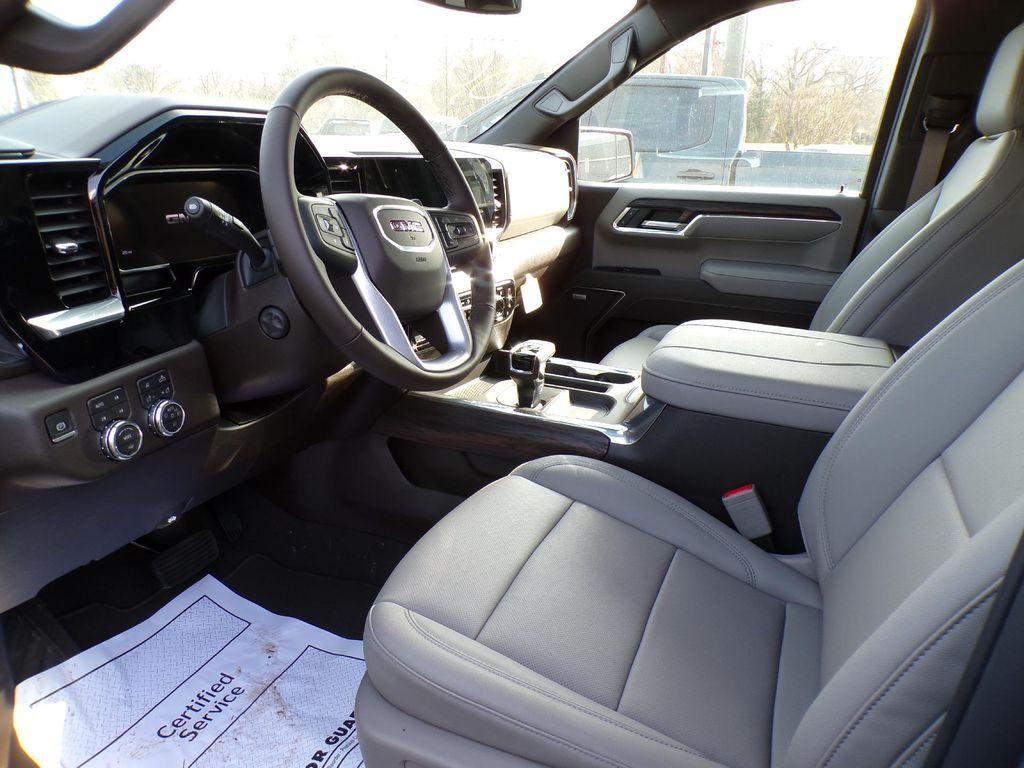 new 2026 GMC Sierra 1500 car, priced at $61,995
