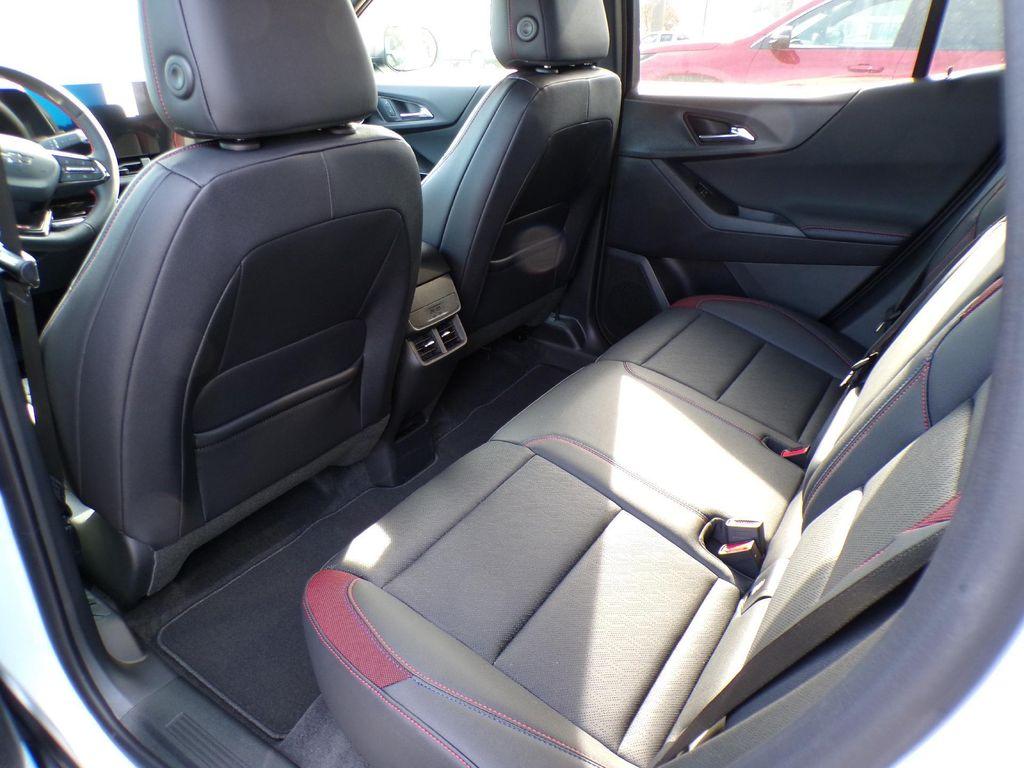 new 2026 Chevrolet Equinox car, priced at $36,590