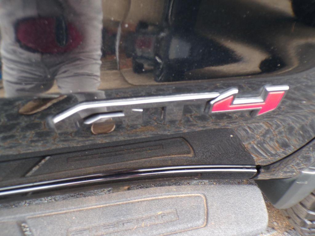 used 2022 GMC Sierra 1500 car, priced at $45,900