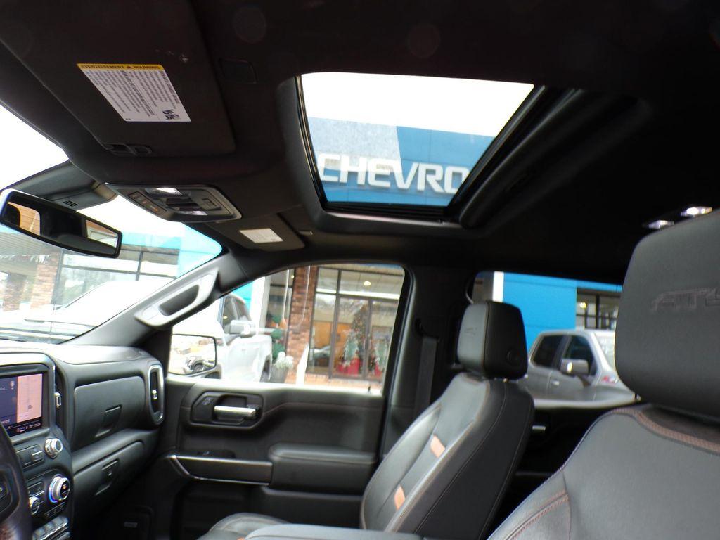 used 2022 GMC Sierra 1500 car, priced at $45,900