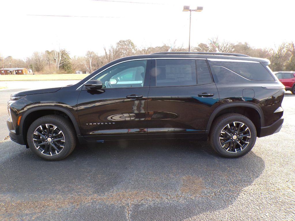 new 2026 Chevrolet Traverse car, priced at $45,295