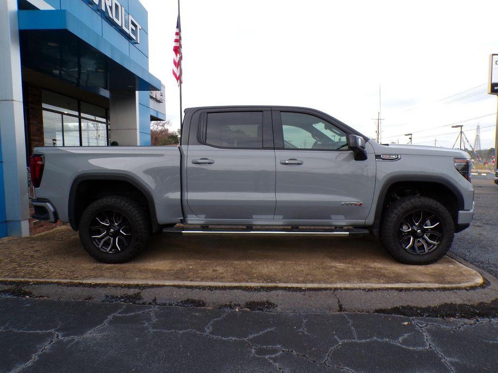 new 2025 GMC Sierra 1500 car, priced at $70,436