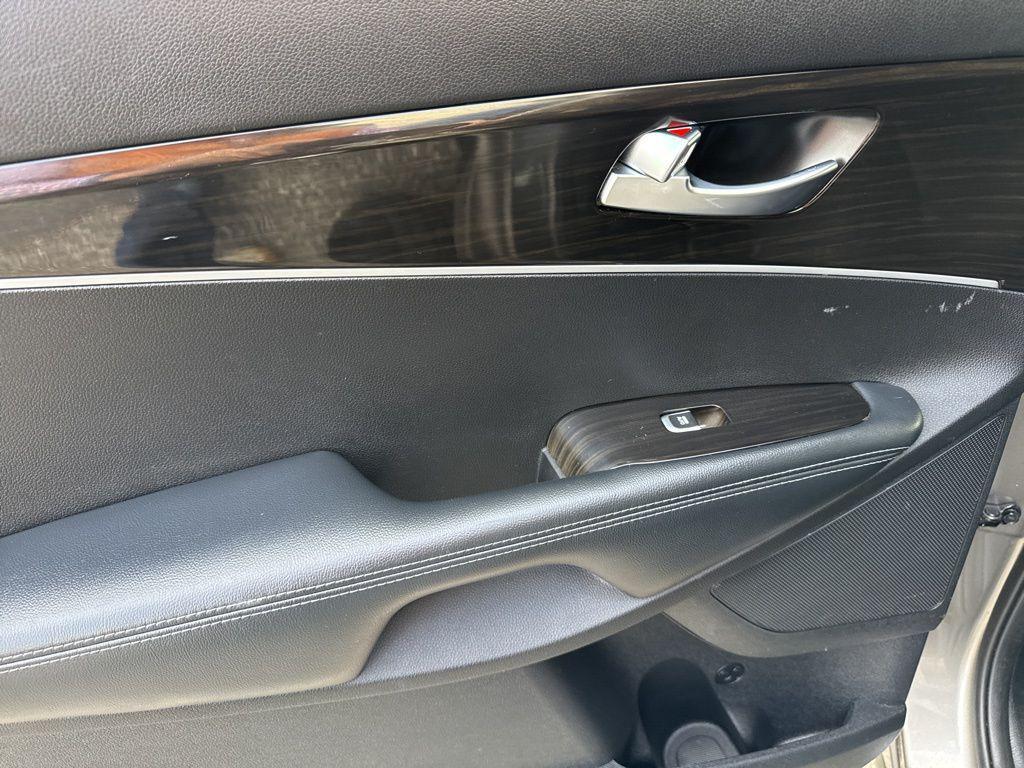 used 2019 Kia Sorento car, priced at $15,839