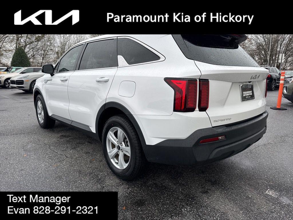 used 2023 Kia Sorento car, priced at $21,855