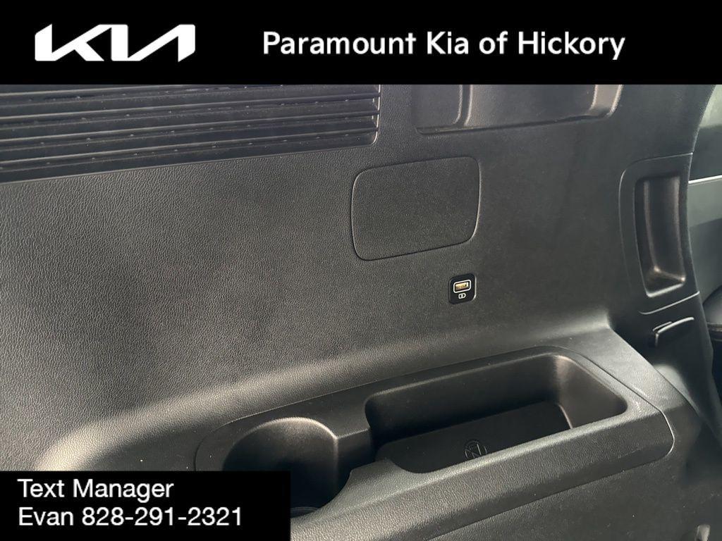 used 2023 Kia Sorento car, priced at $21,855