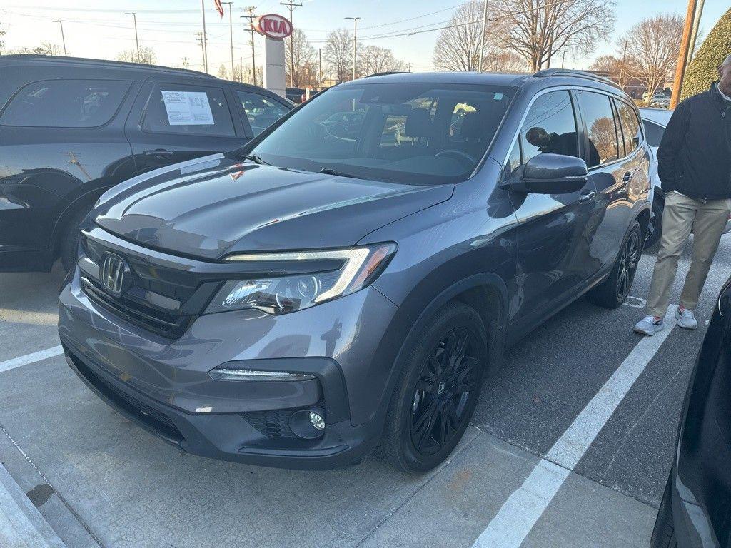 used 2022 Honda Pilot car, priced at $28,000