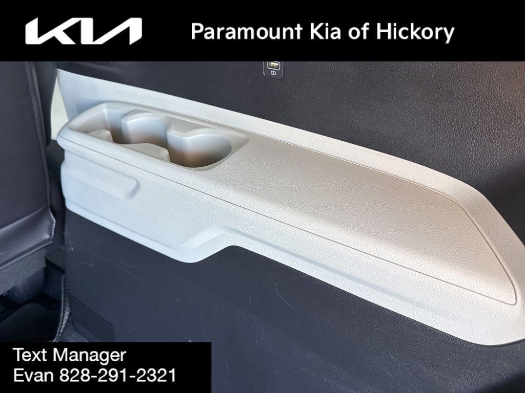 used 2023 Kia Carnival car, priced at $30,826