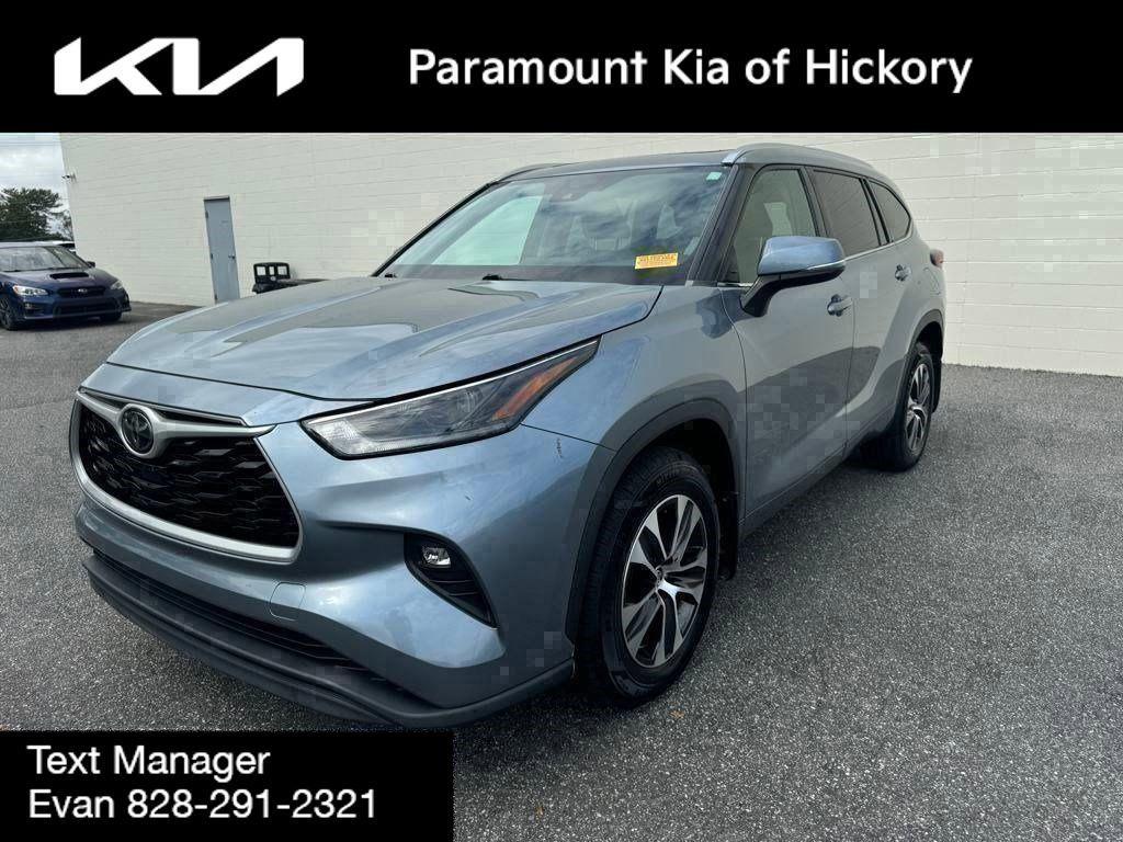 used 2021 Toyota Highlander car, priced at $22,985