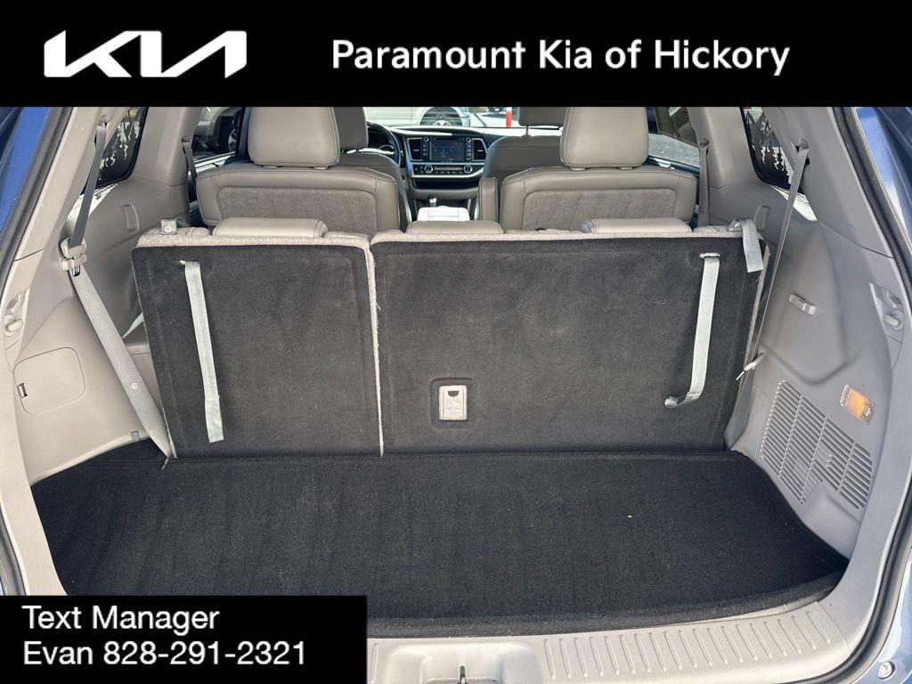 used 2018 Toyota Highlander car, priced at $20,885