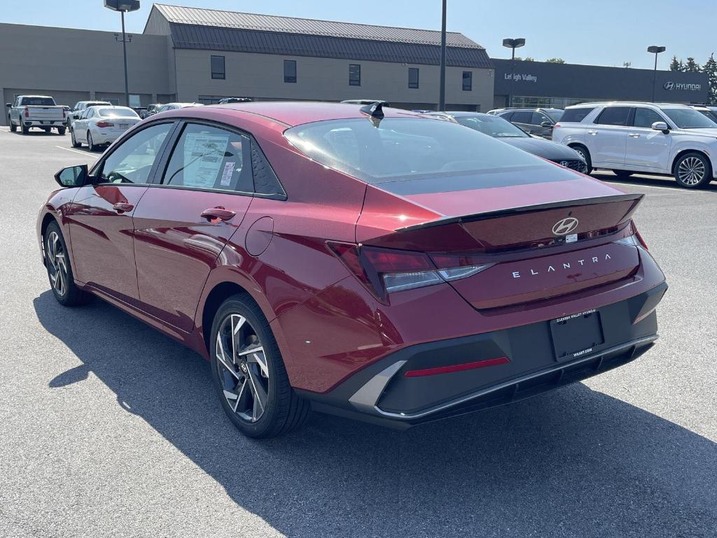 new 2025 Hyundai Elantra car, priced at $23,923