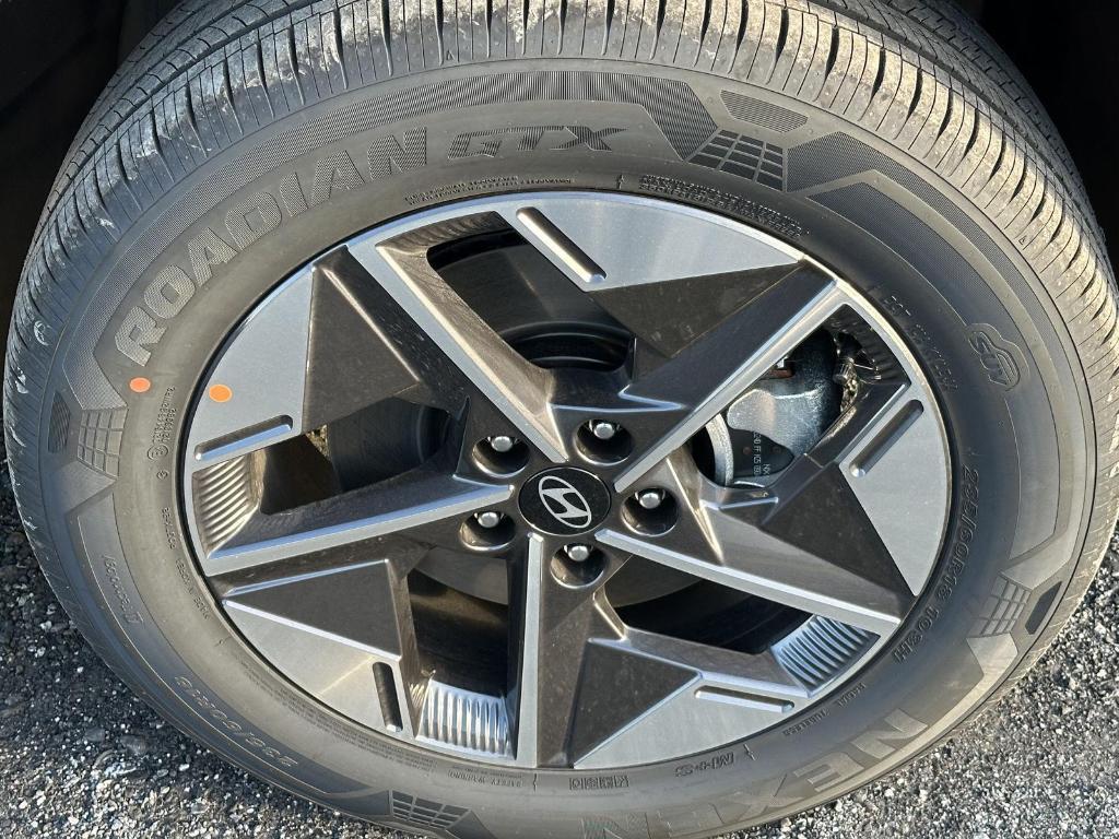 new 2026 Hyundai TUCSON Hybrid car, priced at $36,100