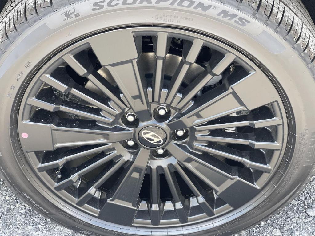 new 2026 Hyundai SANTA FE HEV car, priced at $51,671