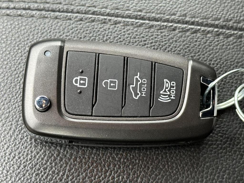 used 2023 Hyundai SANTA CRUZ car, priced at $23,995