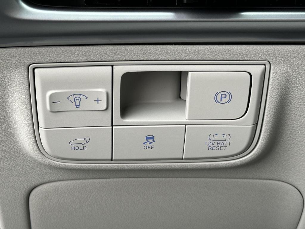 new 2026 Hyundai TUCSON Hybrid car, priced at $42,180