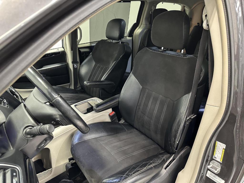 used 2014 Chrysler Town & Country car, priced at $7,395