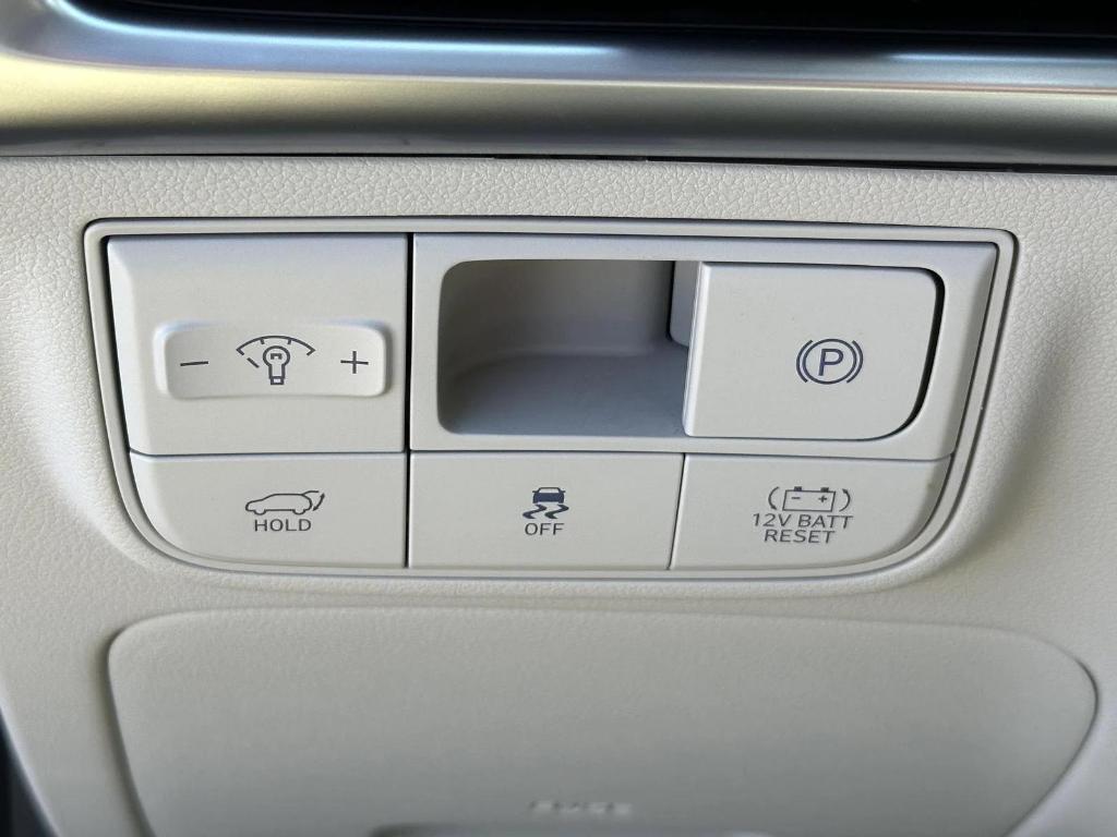 new 2026 Hyundai TUCSON Hybrid car, priced at $43,605