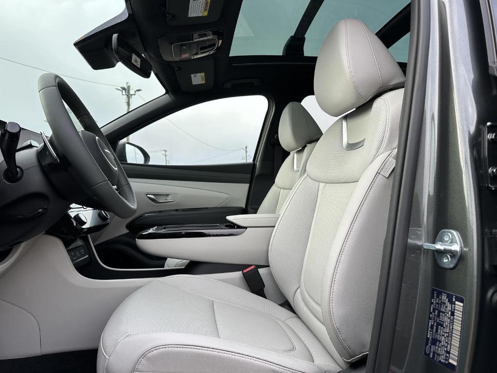 new 2026 Hyundai TUCSON Hybrid car, priced at $44,115