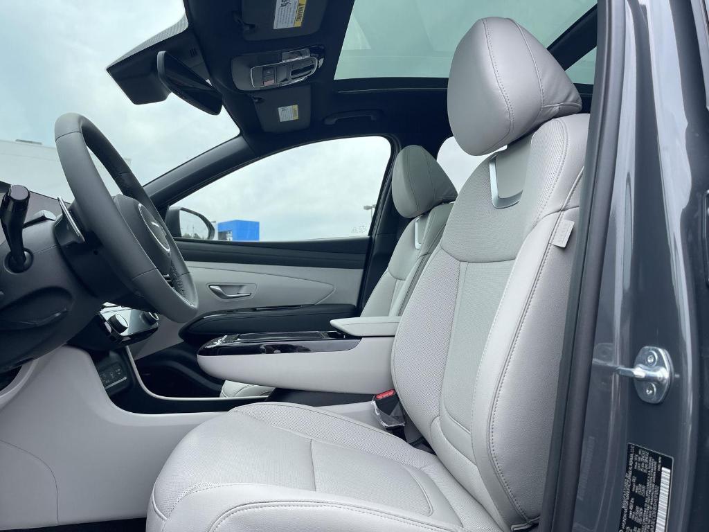 new 2025 Hyundai Tucson car, priced at $39,980
